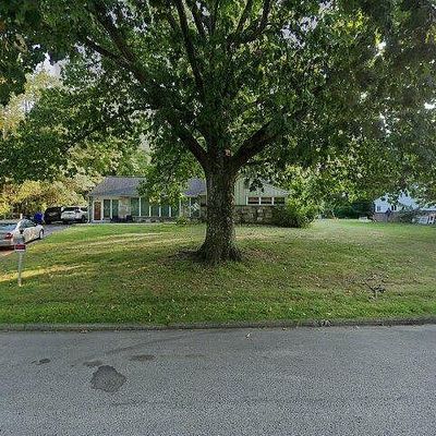 8002 Cobden Rd, Glenside, PA 19038