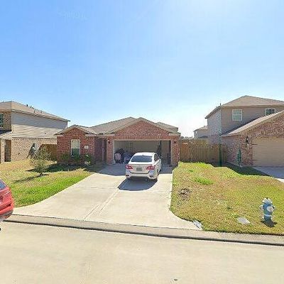 8722 Leclaire Meadow Dr, Humble, TX 77338