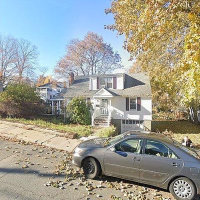 9 Caulfield Rd, Woburn, MA 01801