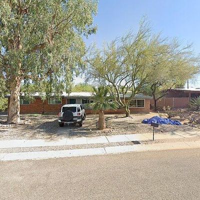 7032 E Luana Dr, Tucson, AZ 85710