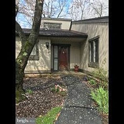 166 Chandler Dr, West Chester, PA 19380