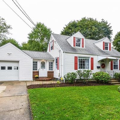 24 Ninigret St, Warwick, RI 02889