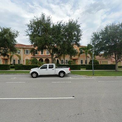 555 Dakota Dr, Jupiter, FL 33458