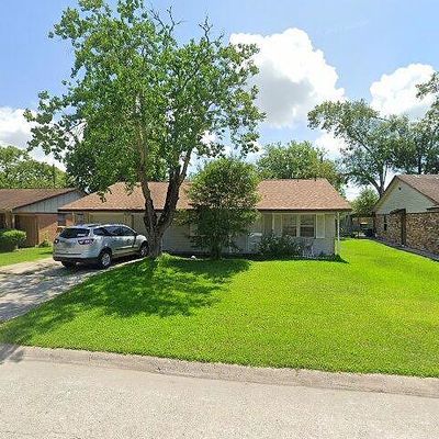 1507 Narcille St, Baytown, TX 77520