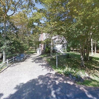 17 Windsor Way, Mashpee, MA 02649