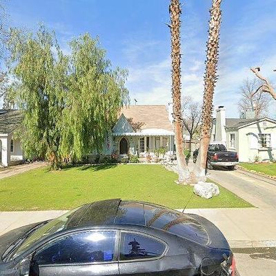220 Pacific St, Bakersfield, CA 93305