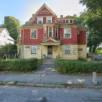 35 Richards St, Worcester, MA 01603