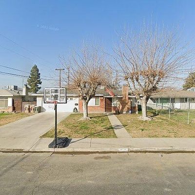 3825 Balboa Dr, Bakersfield, CA 93304