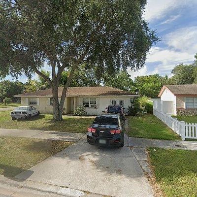 3203 Hibiscus Ave, Fort Pierce, FL 34947