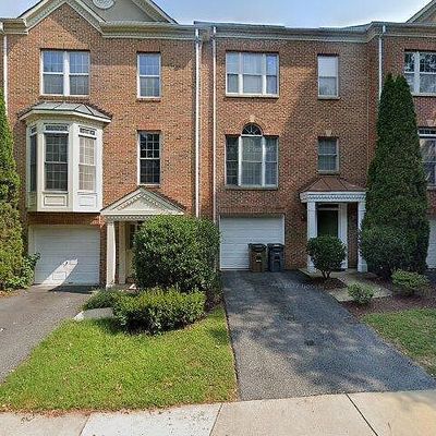 548 Winding Rose Dr, Rockville, MD 20850