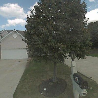 91 Sunset Cove Cir, Eastlake, OH 44095