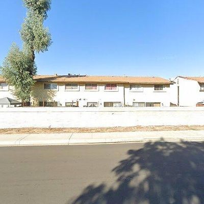 7955 Primrose Ln, Highland, CA 92346