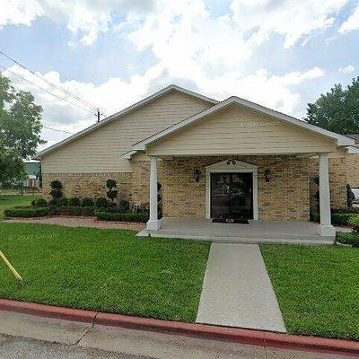 1008 Allen St, Rosenberg, TX 77471