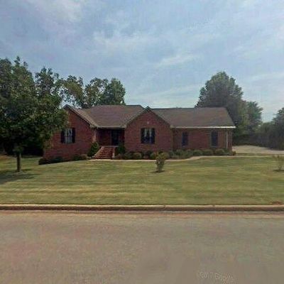 110 Stoney Creek Dr, Florence, AL 35633