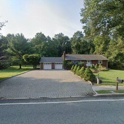 127 Old Tappan Rd, Old Tappan, NJ 07675