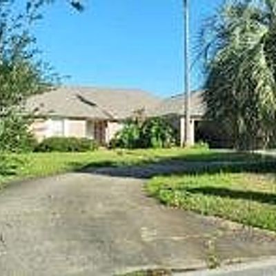 1293 Greenview Ln, Gulf Breeze, FL 32563