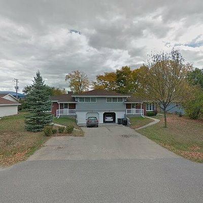 1567 Maloa St, Menasha, WI 54952