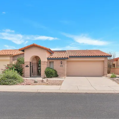 1594 W Calle Del Ducado, Green Valley, AZ 85622