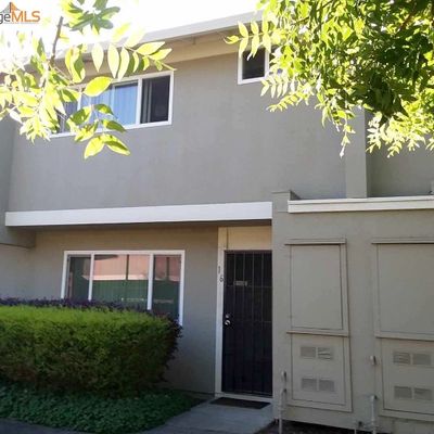 16 Hemlock Ln, Milpitas, CA 95035