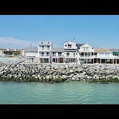 236 Seabreeze Ct, Wildwood, NJ 08260