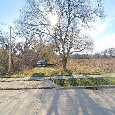 3217 W Ryan Rd, Franklin, WI 53132