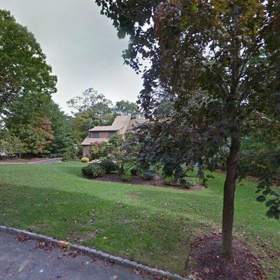 26 Cheyenne Dr, Montville, NJ 07045