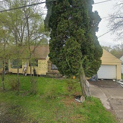 429 N Catherine St, Lansing, MI 48917