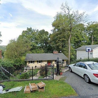 79 Hilltop Trl, Sparta, NJ 07871