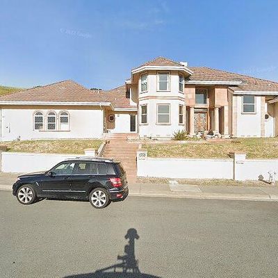 1034 Turquoise Dr, Hercules, CA 94547