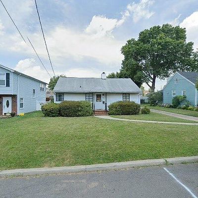 172 Sherry St, Woodbridge, NJ 07095