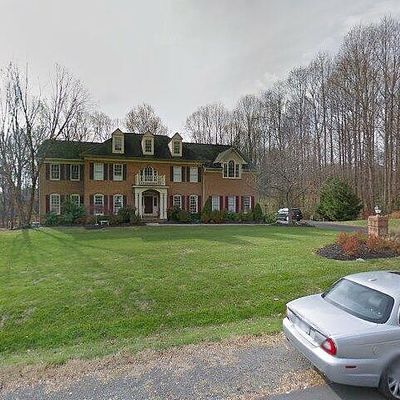 1544 Victoria Farms Ln, Vienna, VA 22182