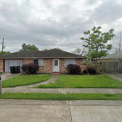 2121 Brigade Dr, Chalmette, LA 70043