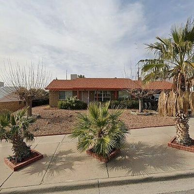 217 N Resler Dr, El Paso, TX 79912