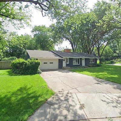 221 Lawn Ter, Minneapolis, MN 55416