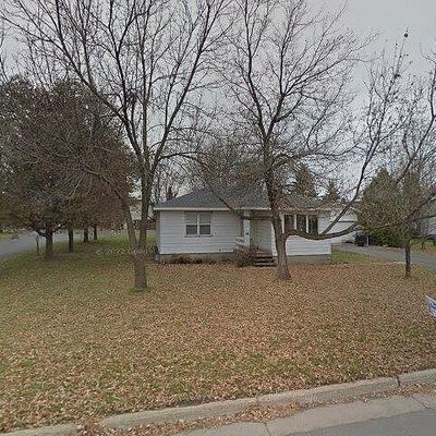 305 S 12 Th Ave, Virginia, MN 55792