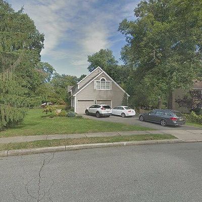 3 Heather Ln, Glen Rock, NJ 07452