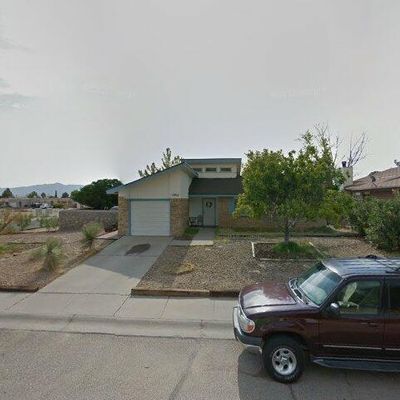 5798 Butte Dr, Santa Teresa, NM 88008