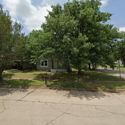 1130 W Shepherd St, Denison, TX 75020