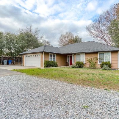 1238 Mistletoe Ln, Redding, CA 96002