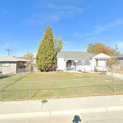 104 Highland Ave, Newcastle, WY 82701