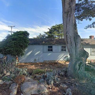 1046 Balboa Ave, Pacific Grove, CA 93950