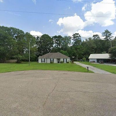 13301 Savannah Dr, Walker, LA 70785