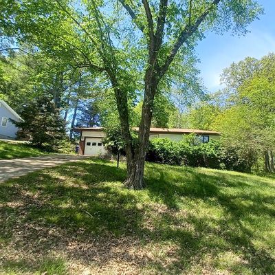 142 Crestview Rd, Mountain Home, AR 72653