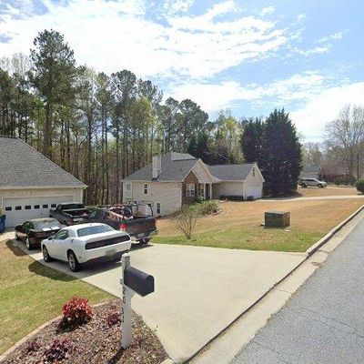 2021 Flowering Dr, Grayson, GA 30017