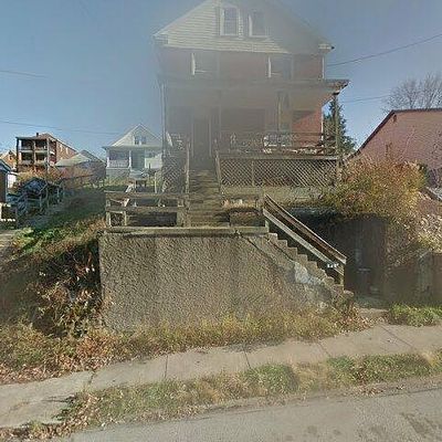 218 Duquesne Ave, Trafford, PA 15085