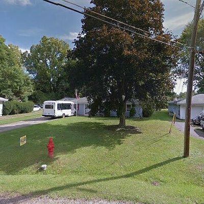 25 Deerfield Dr, Painesville, OH 44077