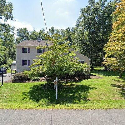 31 Diverty Rd, Pennington, NJ 08534