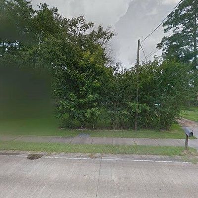 4012 Holly Hill Rd, Lake Charles, LA 70605