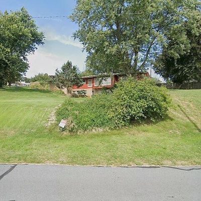 407 Hillside Dr, Red Lion, PA 17356