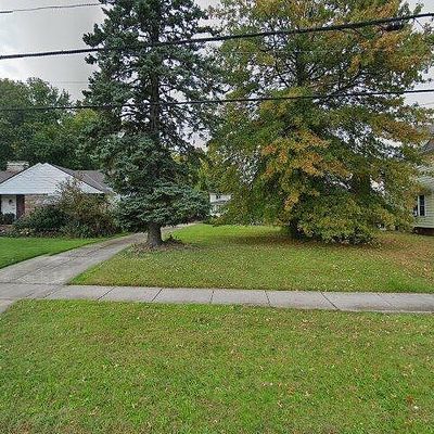 6247 Turney Rd, Cleveland, OH 44125